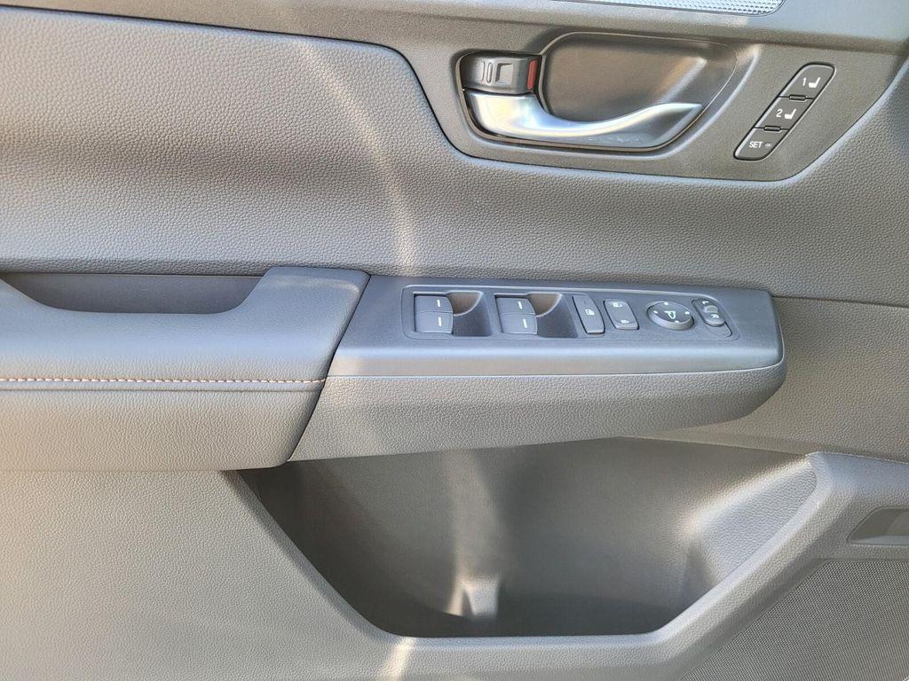 new 2026 Honda CR-V Hybrid car, priced at $38,761