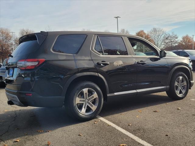 new 2025 Honda Pilot car, priced at $43,661