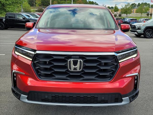 new 2025 Honda Pilot car, priced at $45,086