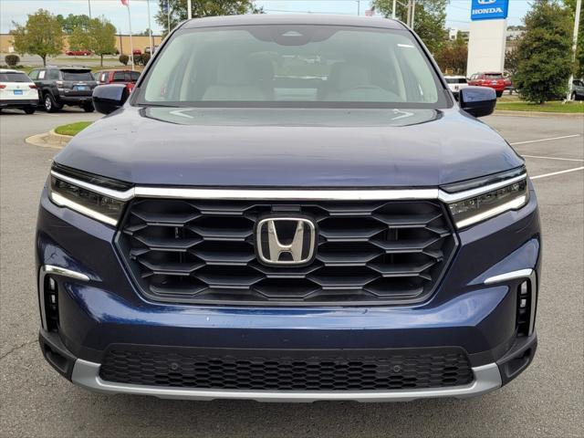 new 2025 Honda Pilot car, priced at $44,269