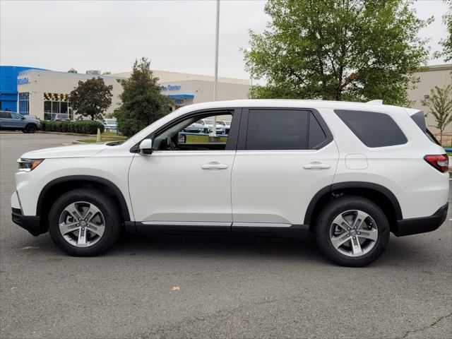 new 2025 Honda Pilot car, priced at $43,397