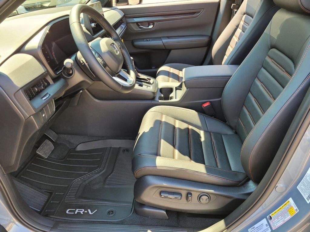 new 2026 Honda CR-V Hybrid car, priced at $40,630