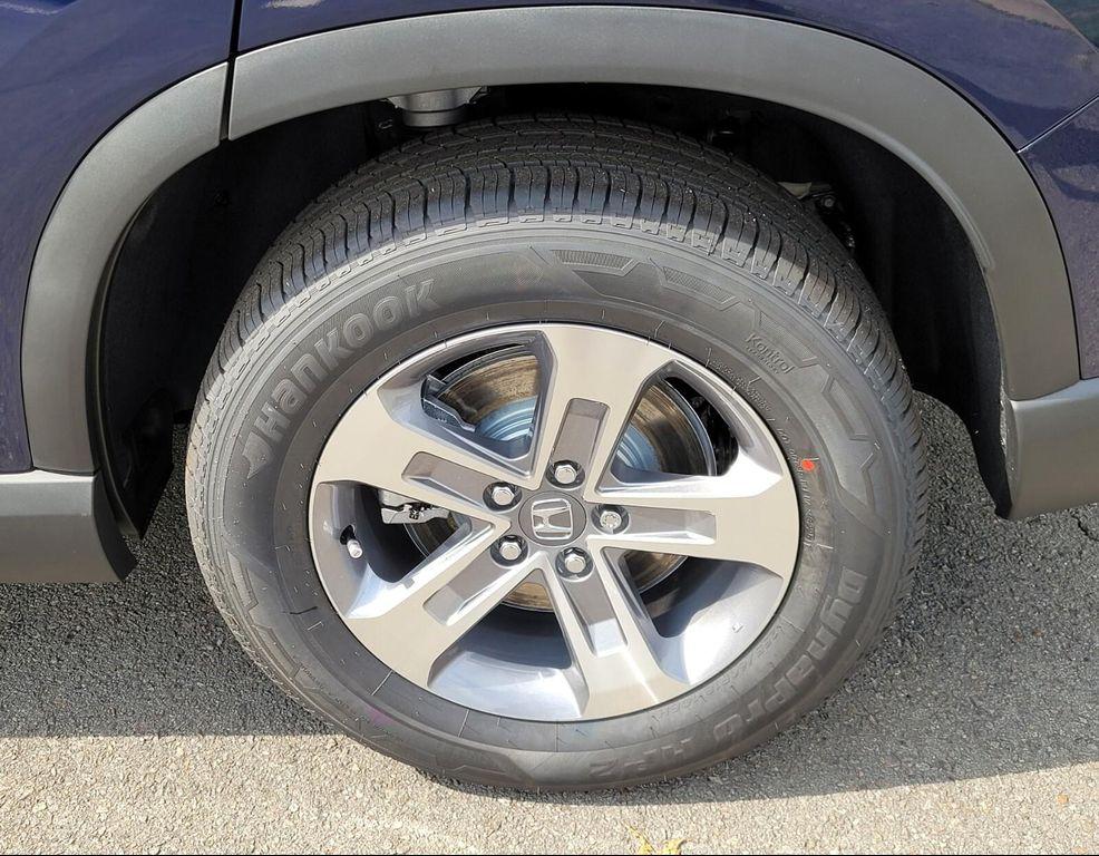 new 2025 Honda Pilot car, priced at $44,995