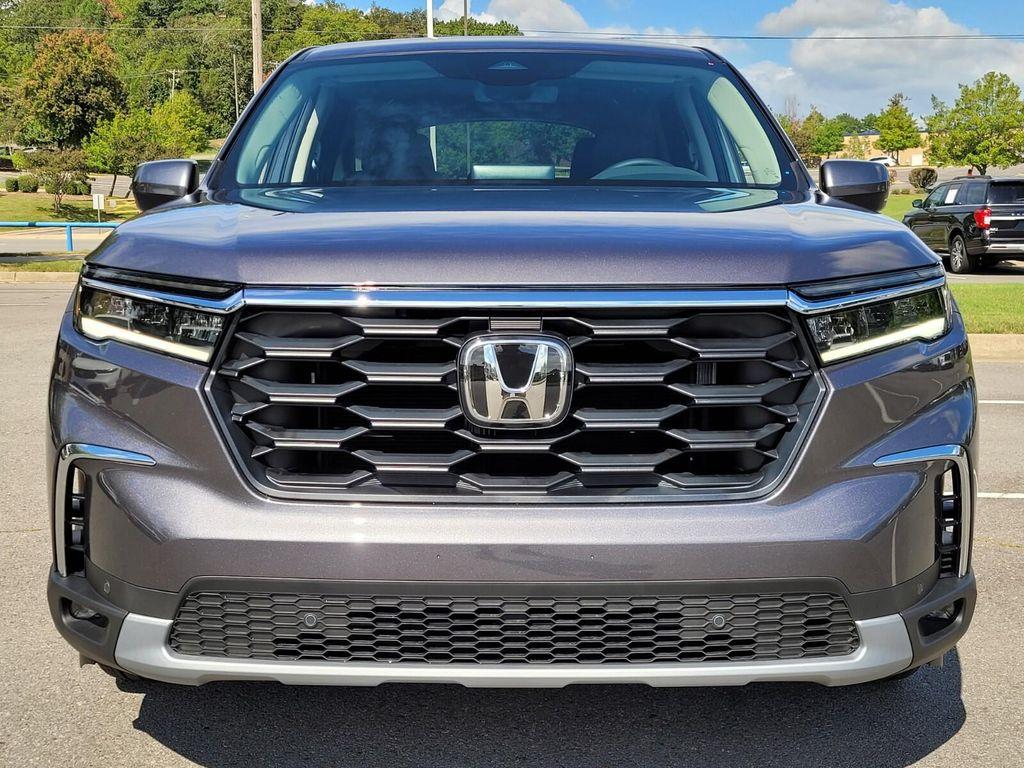new 2025 Honda Pilot car, priced at $47,095