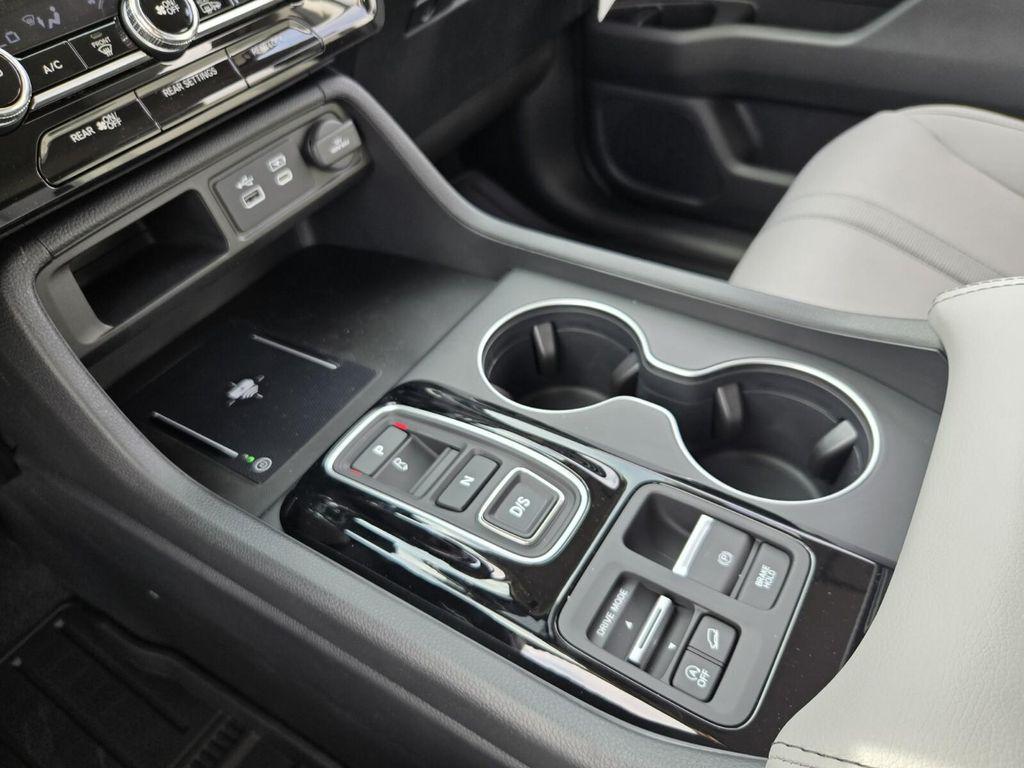 new 2025 Honda Pilot car, priced at $46,342