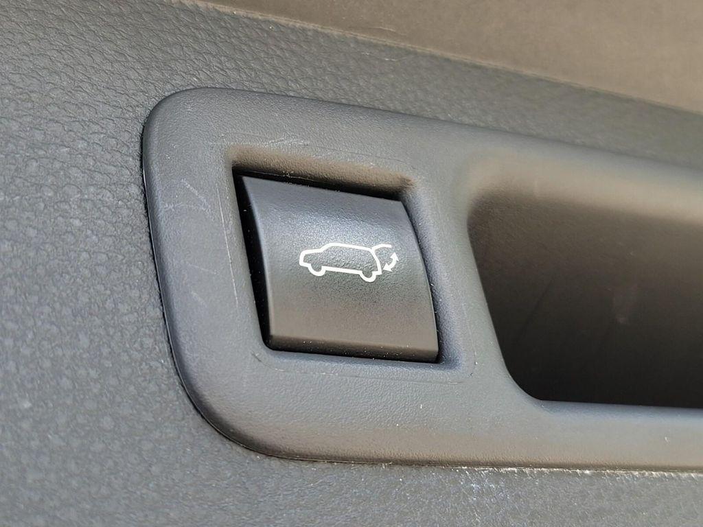 used 2023 Toyota Highlander car, priced at $31,000
