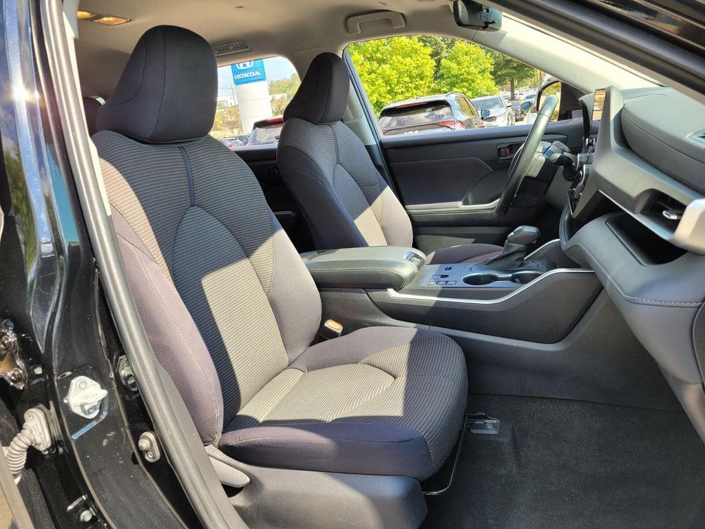 used 2023 Toyota Highlander car, priced at $31,000