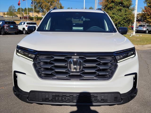 new 2025 Honda Pilot car, priced at $42,235