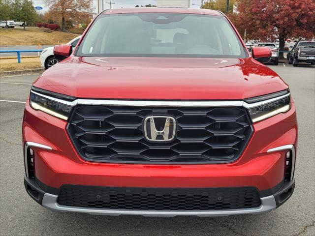 new 2025 Honda Pilot car, priced at $44,696