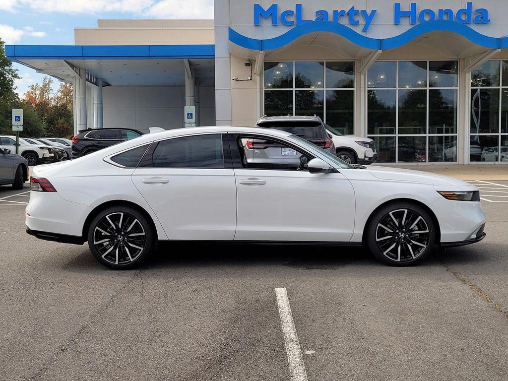 new 2025 Honda Accord Hybrid car, priced at $38,198