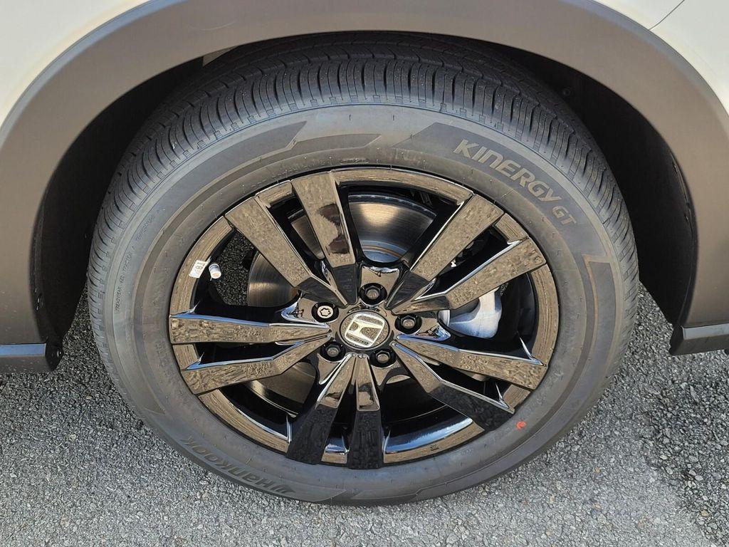 new 2026 Honda HR-V car, priced at $31,405
