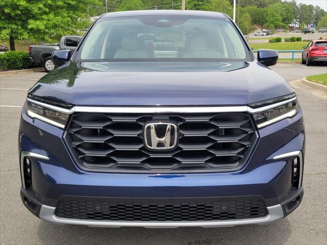 new 2025 Honda Pilot car, priced at $42,354