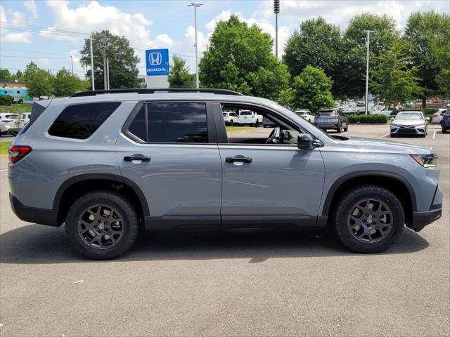 new 2025 Honda Pilot car, priced at $49,314