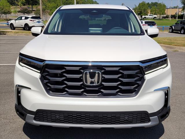 new 2025 Honda Pilot car, priced at $47,036