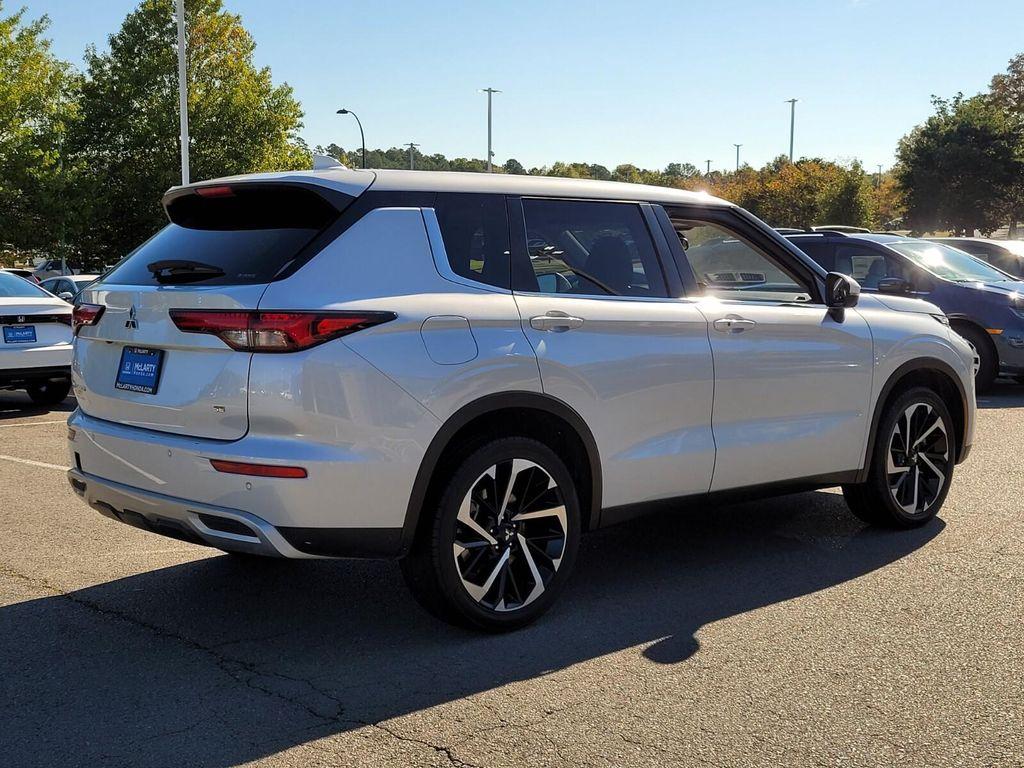 used 2024 Mitsubishi Outlander car, priced at $23,500