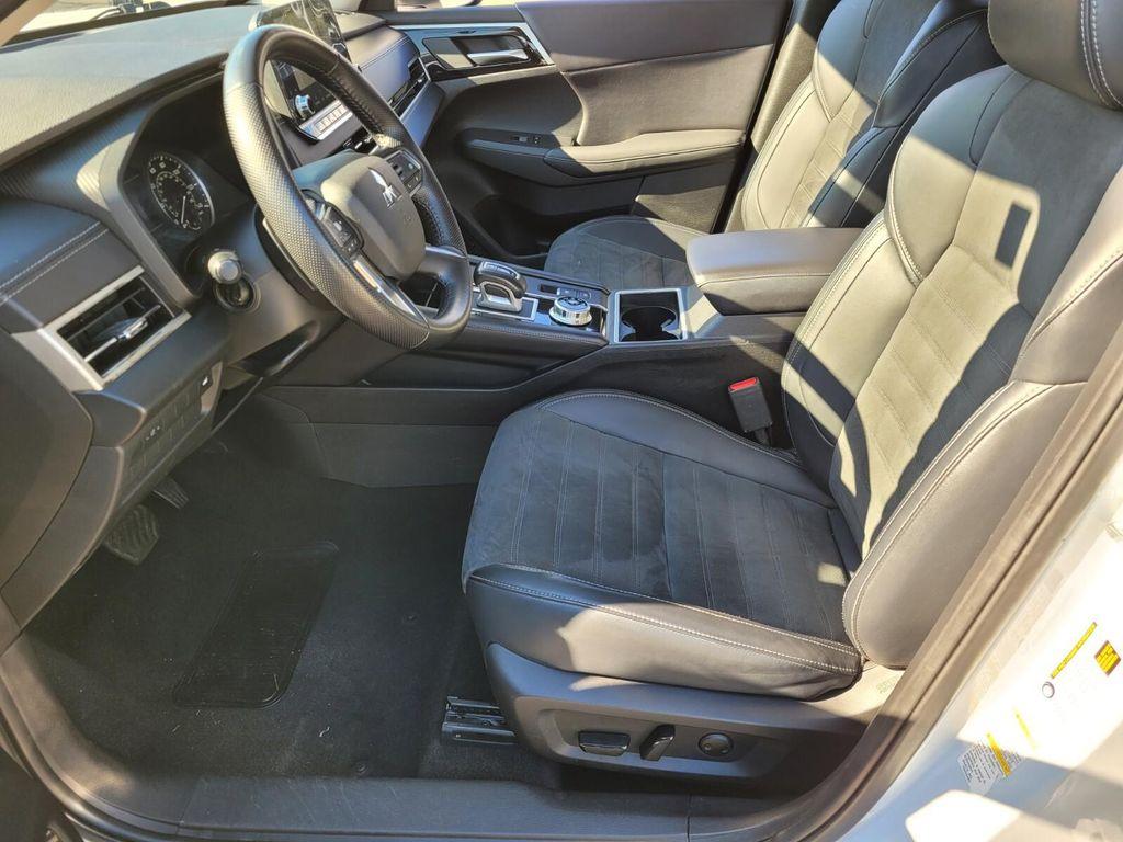 used 2024 Mitsubishi Outlander car, priced at $23,500