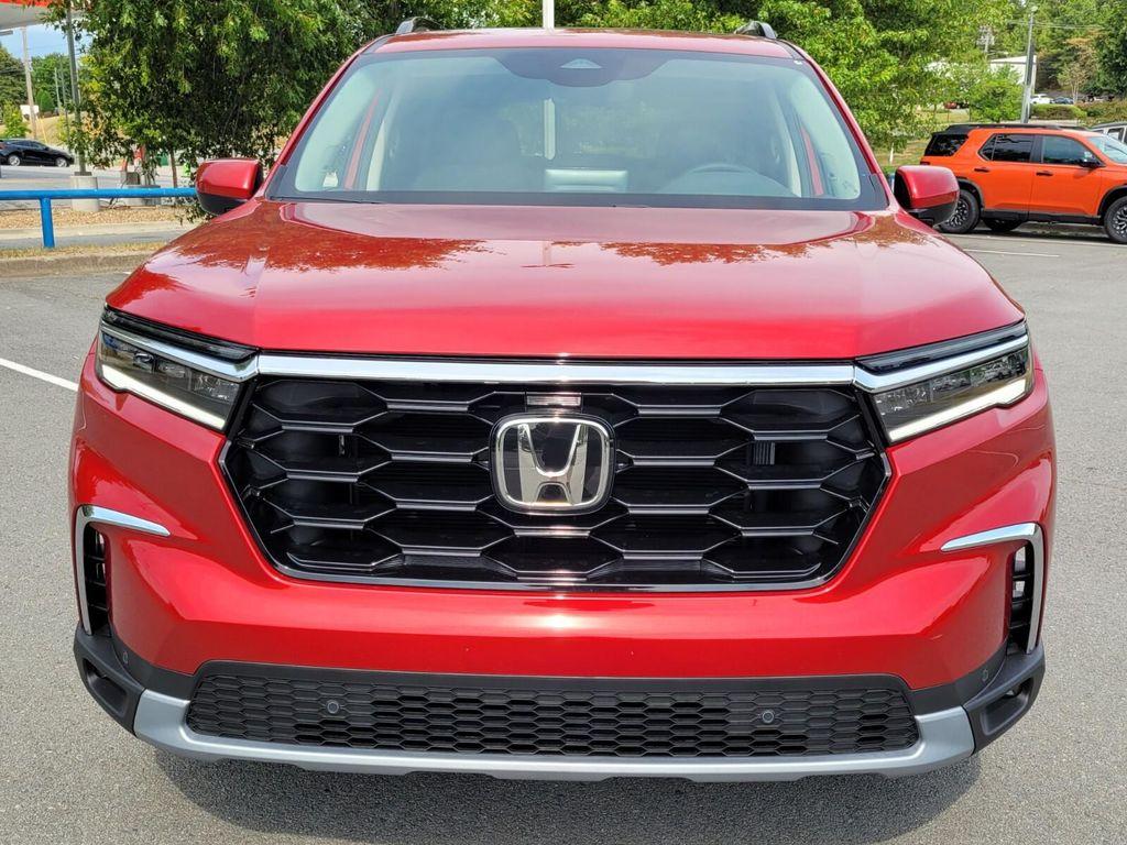 new 2025 Honda Pilot car, priced at $46,864