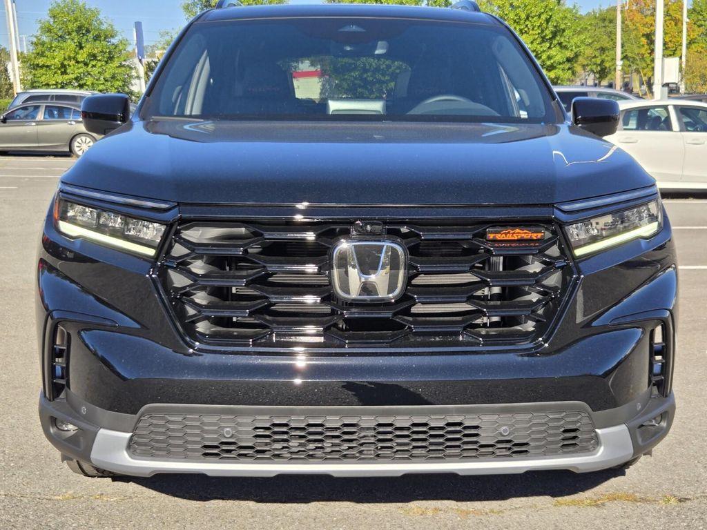 new 2025 Honda Pilot car, priced at $48,293