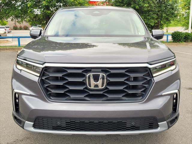 new 2025 Honda Pilot car, priced at $47,780