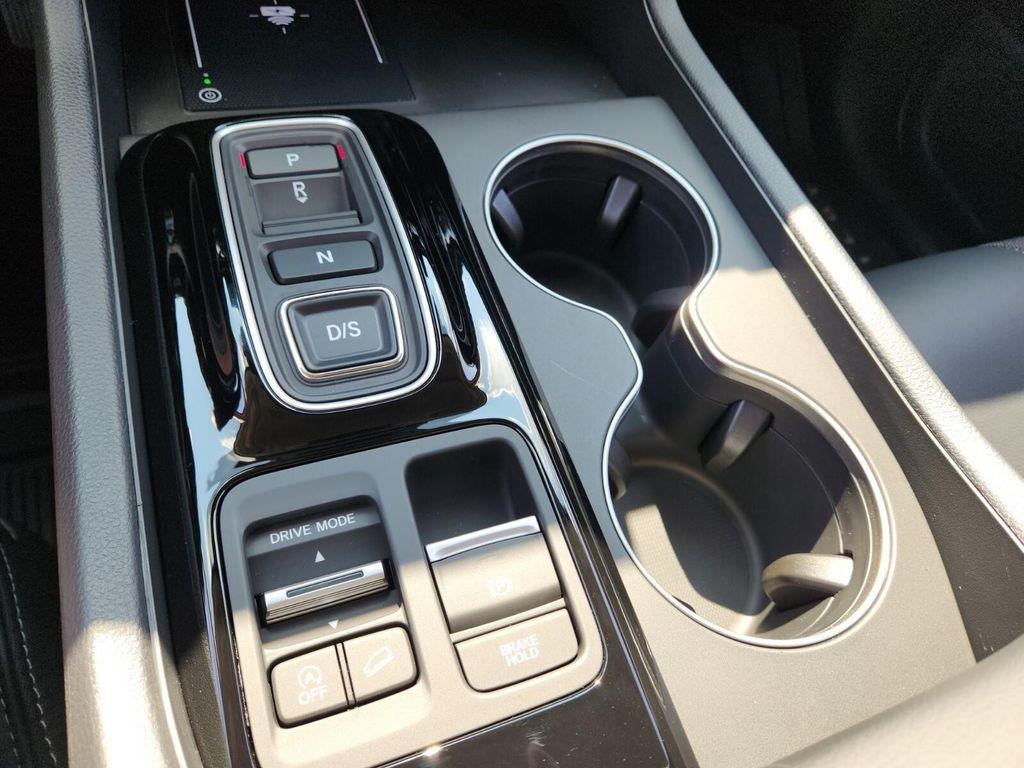 new 2025 Honda Pilot car, priced at $47,550