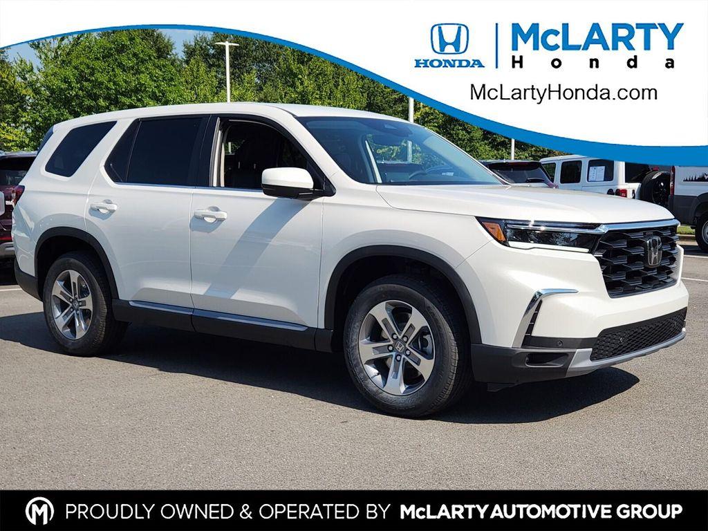 new 2025 Honda Pilot car, priced at $47,550