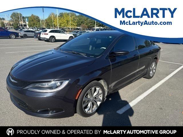 used 2016 Chrysler 200 car