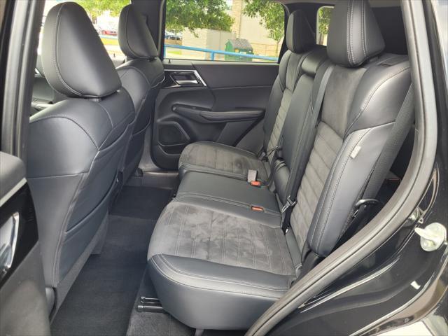 used 2024 Mitsubishi Outlander car, priced at $24,656