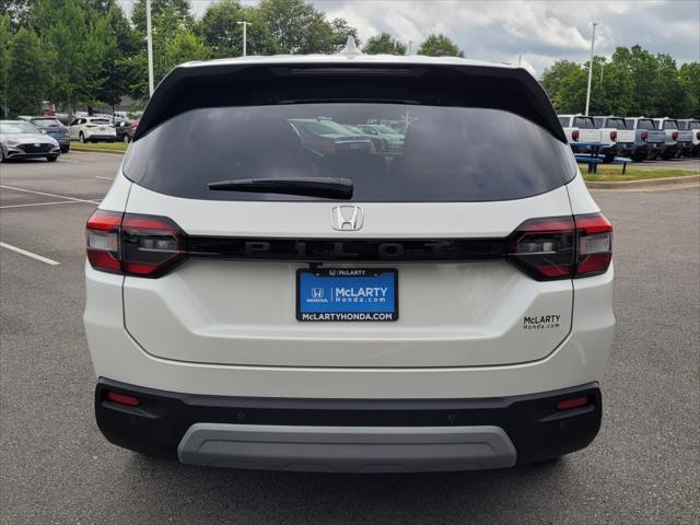 new 2025 Honda Pilot car, priced at $45,405