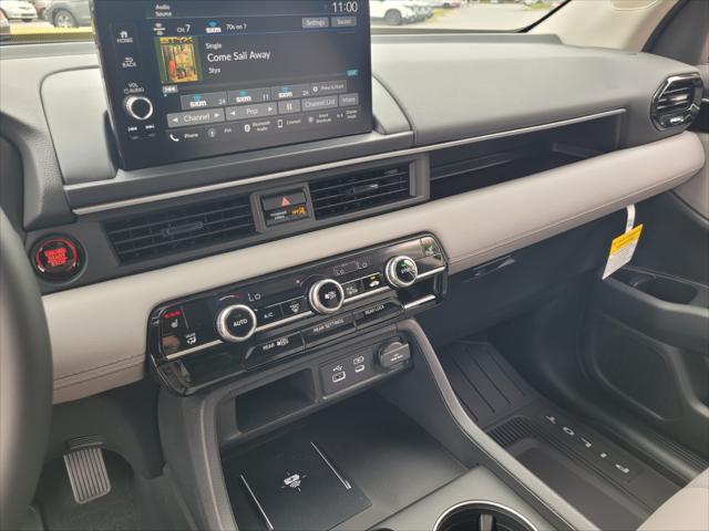 new 2025 Honda Pilot car, priced at $45,405