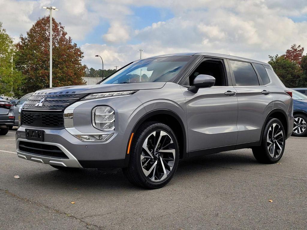 used 2023 Mitsubishi Outlander car, priced at $19,329