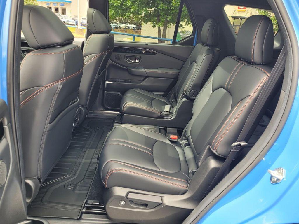 new 2025 Honda Pilot car, priced at $48,315