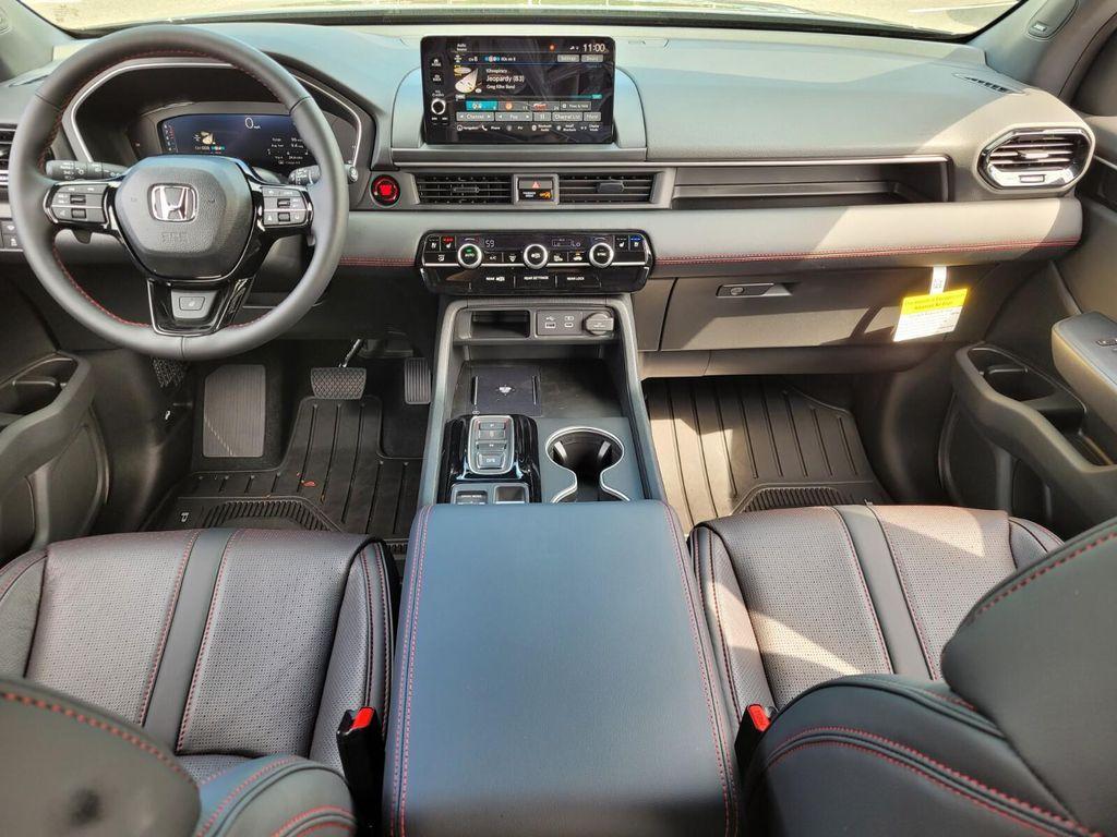 new 2025 Honda Pilot car, priced at $56,075