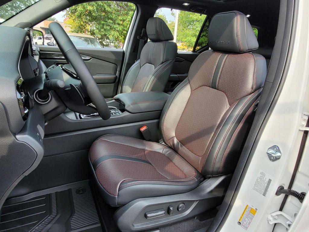 new 2025 Honda Pilot car, priced at $53,126