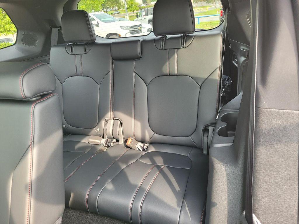 new 2025 Honda Pilot car, priced at $53,126