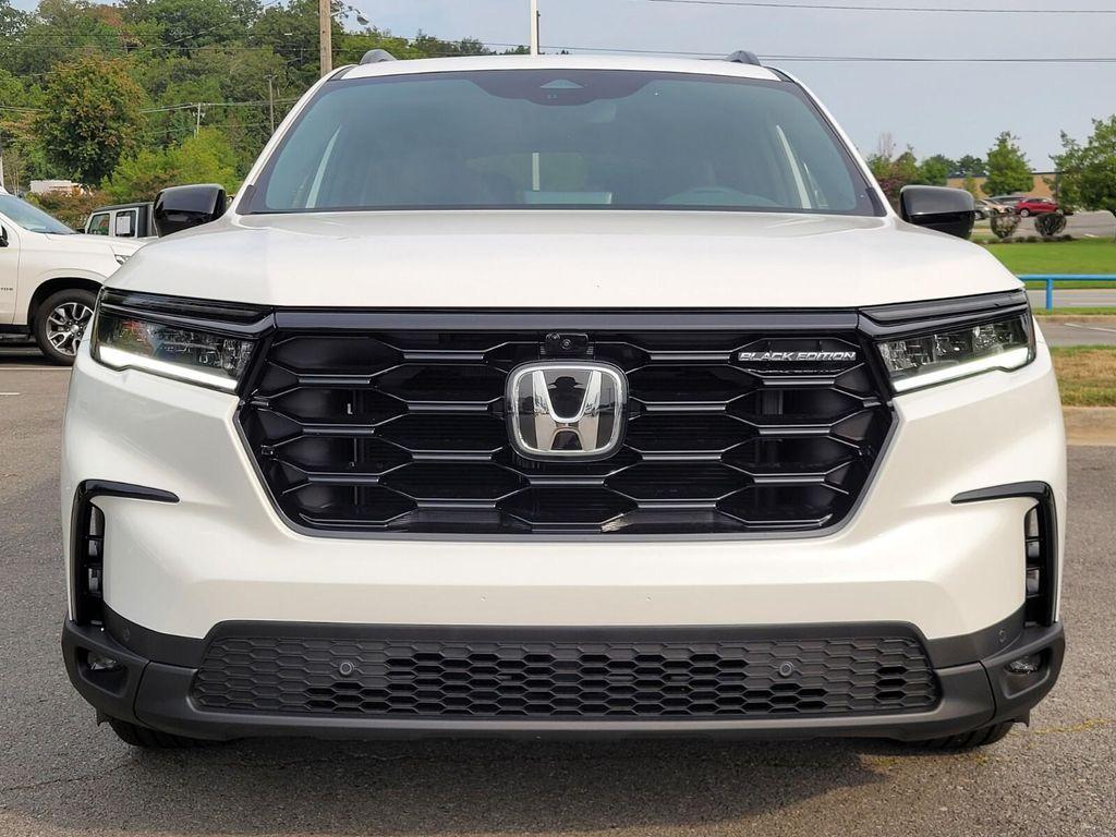 new 2025 Honda Pilot car, priced at $53,126