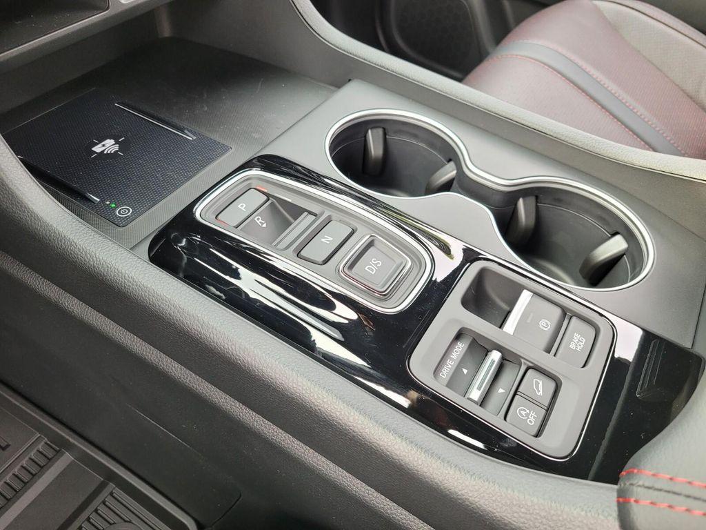new 2025 Honda Pilot car, priced at $53,126
