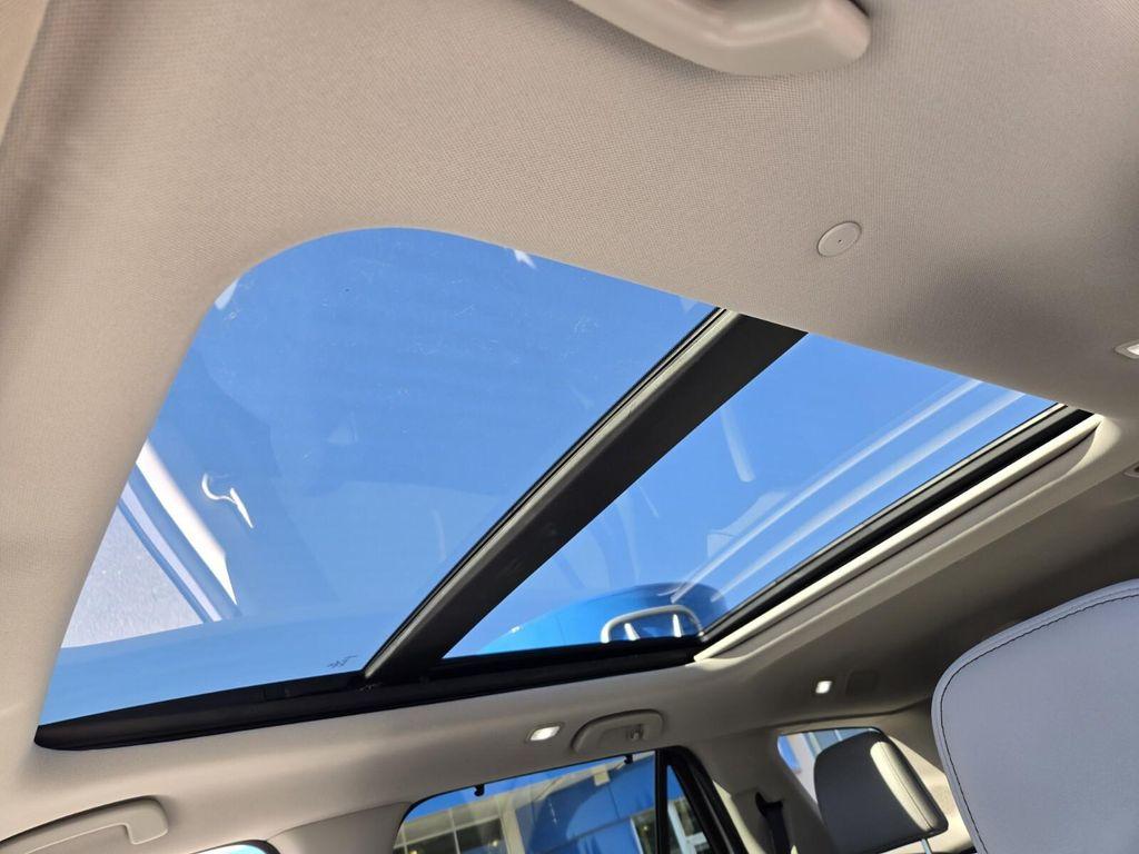 new 2025 Honda Pilot car, priced at $49,564