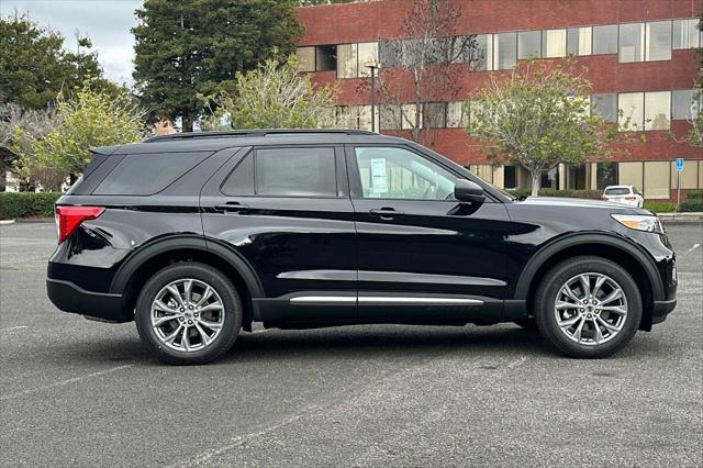 new 2024 Ford Explorer car, priced at $43,914