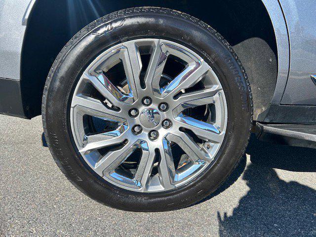 used 2021 GMC Yukon car, priced at $31,663