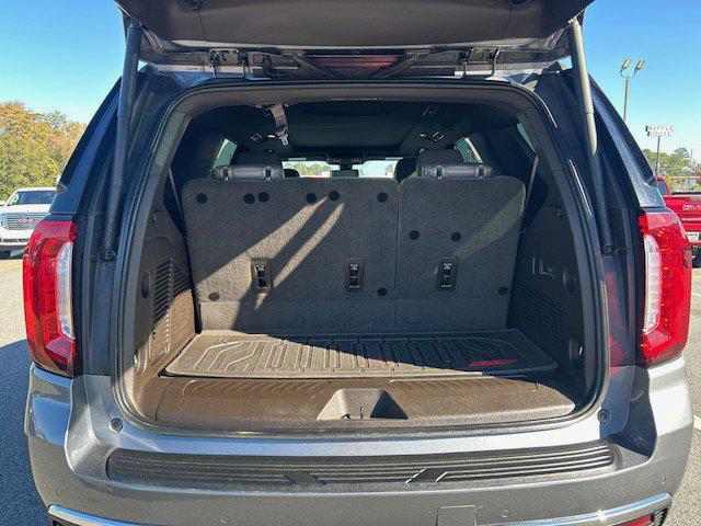 used 2021 GMC Yukon car, priced at $31,663