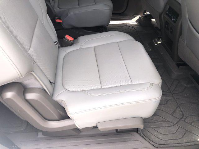 used 2021 Chevrolet Traverse car, priced at $28,748