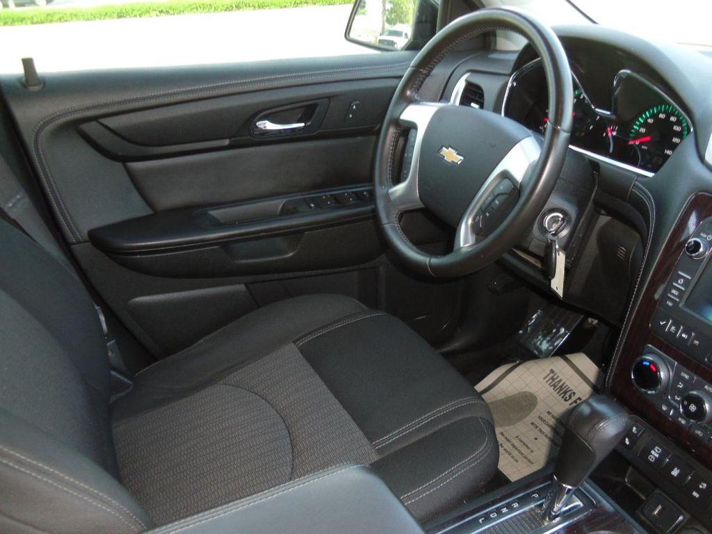 used 2015 Chevrolet Traverse car, priced at $9,995