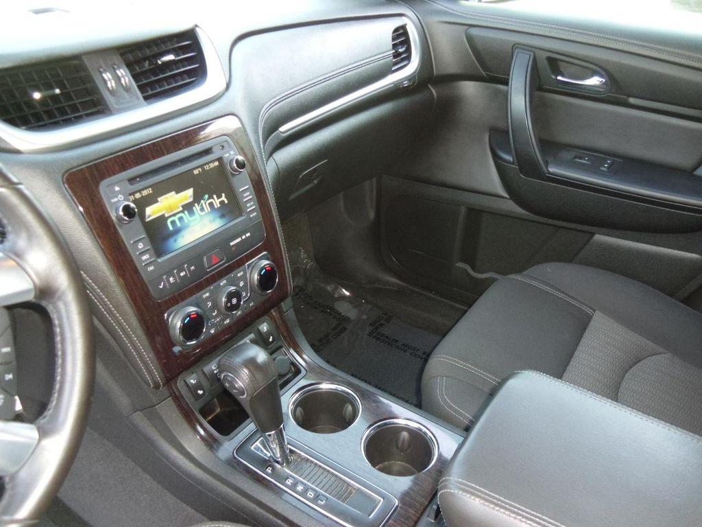 used 2015 Chevrolet Traverse car, priced at $9,995