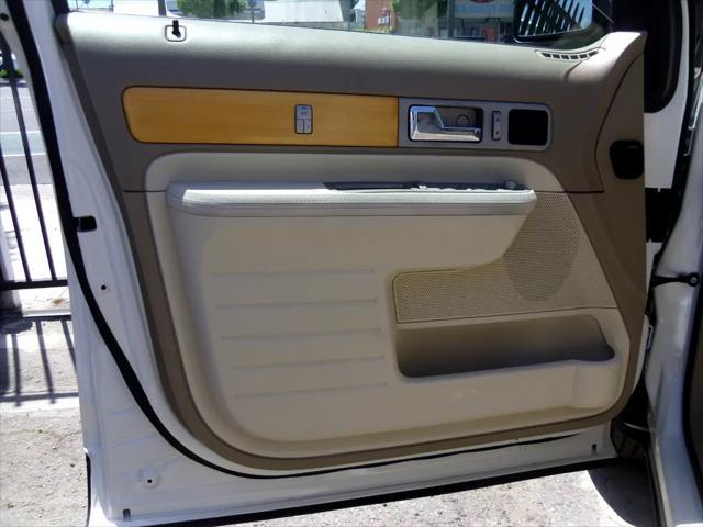 used 2007 Lincoln MKX car, priced at $7,995