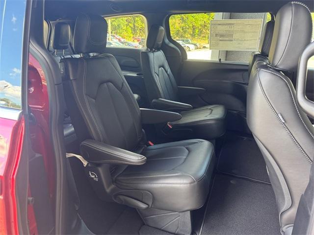 new 2026 Chrysler Pacifica car, priced at $40,883