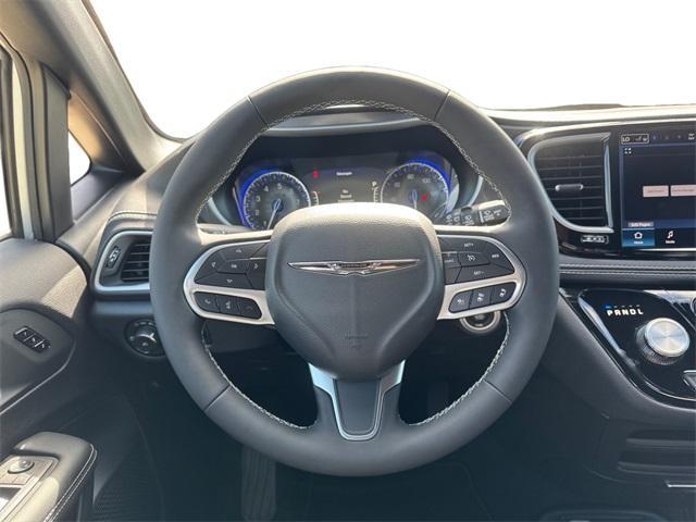new 2026 Chrysler Pacifica car, priced at $39,981