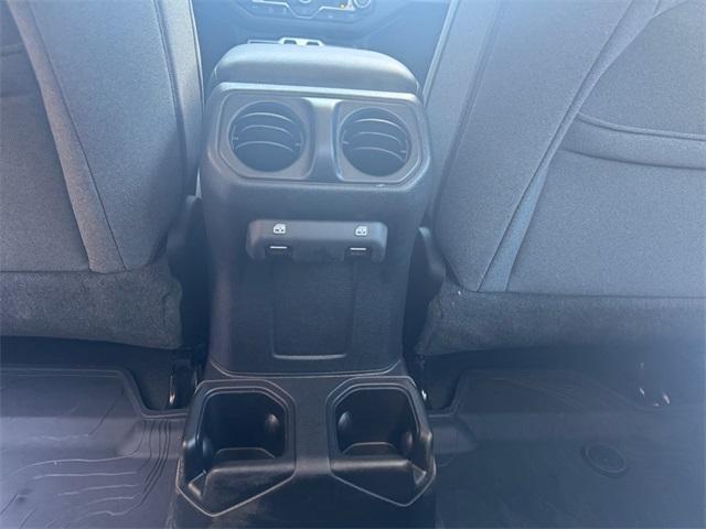 new 2025 Jeep Gladiator car, priced at $38,227