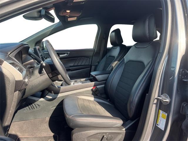 used 2024 Ford Edge car, priced at $30,100