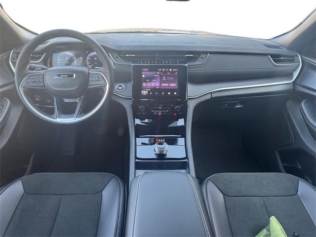 new 2025 Jeep Grand Cherokee L car, priced at $40,220