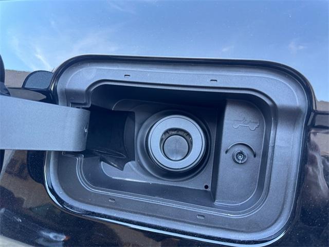 new 2025 Jeep Grand Cherokee car, priced at $48,574